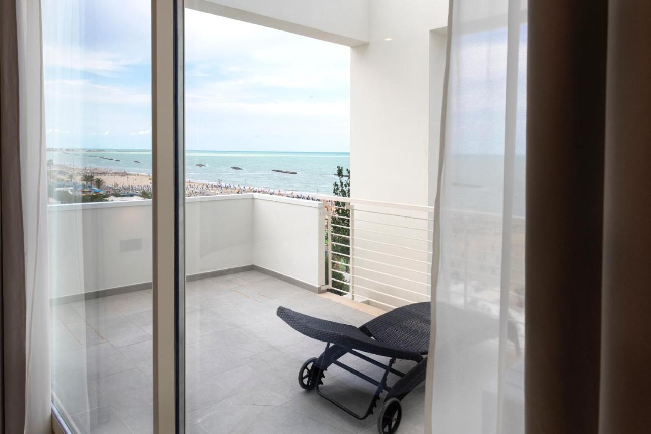 Hotel Villa Corallo San Benedetto del Tronto Exterior photo